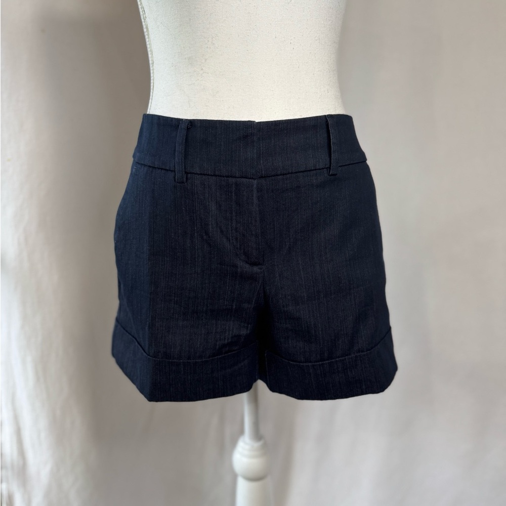 Classic Navy Denim New York & Co. Women's Shorts Summer Relaxed Chic, Size 4